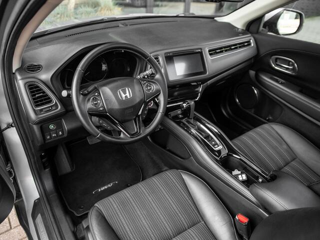 Honda HR-V 1.5 i-VTEC Executive Pano Keyless Leer