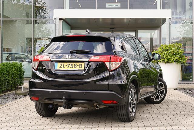 Honda HR-V 1.5i V-TEC ELEGANCE - AUTOMAAT - TREKHAAK - NAVIGATIE - SPORT INTERIEUR