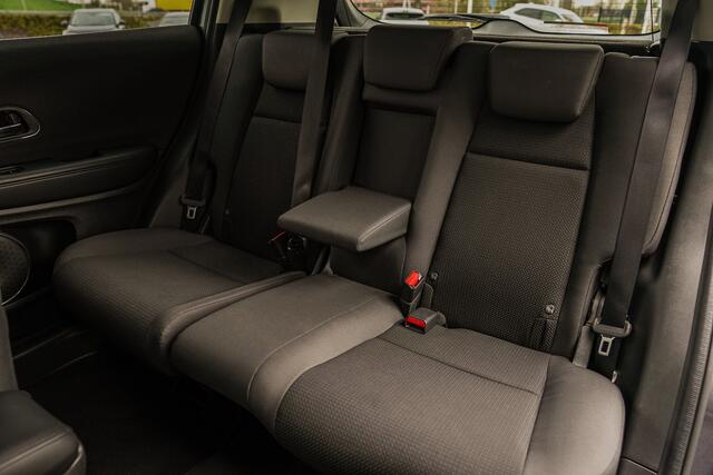 Honda HR-V 1.5i VTEC ELEGANCE - AUTOMAAT - TREKHAAK - PRIVACY GLASS - LED