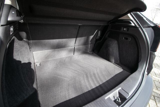 Honda HR-V 1.5 i-VTEC Executive Automaat - Opendak | 1e Eig. | Dealer ond. | Trekhaak | Navi/Camera