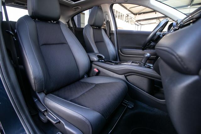 Honda HR-V 1.5 i-VTEC Executive Automaat - Dealer onderhouden | Panoramadak | Navi | Camera