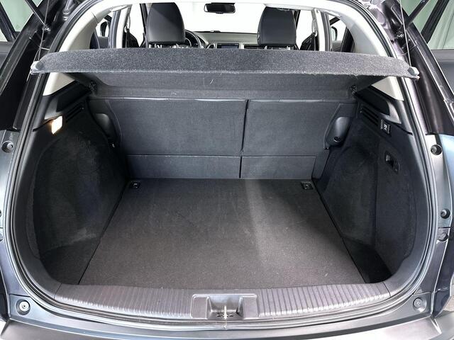 Honda HR-V 1.5 i-VTEC Executive Automaat | Trekhaak | Pano