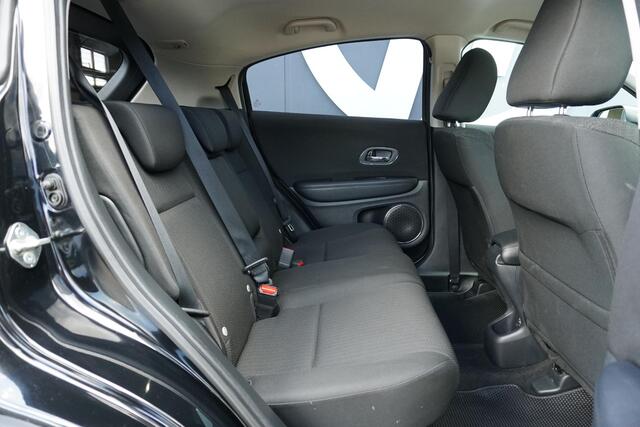 Honda HR-V 1.5 i-VTEC Executive + NAVI / DAB / SENSOREN / STOELVERWARMING