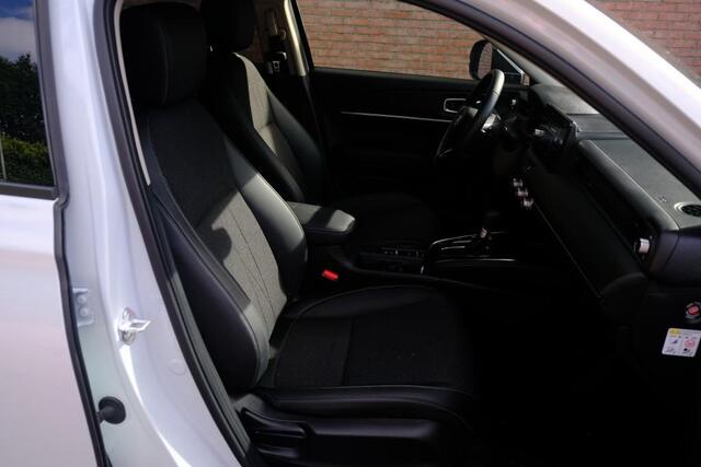 Honda HR-V 1.5 e:HEV 131pk CVT Elegance - Adaptieve cruise - Achteruitrijcamera - Apple CarPlay - Keyless - Stoelverwarming - Parkeersensoren