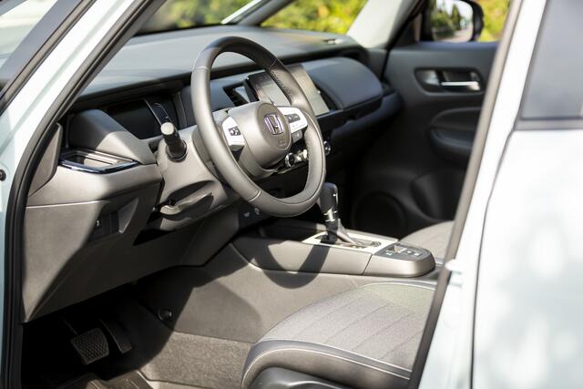 Honda JAZZ 1.5 e:HEV Advance Crosstar Navigatie, Parkeersensoren V+A, Apple/Android , All-in Rijklaarprijs