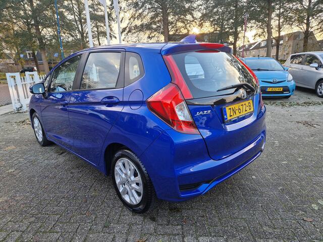 Honda JAZZ 1.3 i-VTEC Comfort Navigatie, Parkeersensoren, Voorstoelen verwarmd , All-in Rijklaarprijs