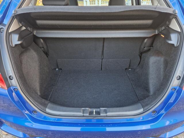 Honda JAZZ 1.3 i-VTEC Comfort Navigatie, Parkeersensoren, Voorstoelen verwarmd , All-in Rijklaarprijs
