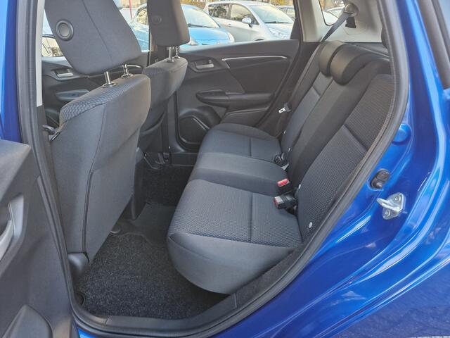 Honda JAZZ 1.3 i-VTEC Comfort Navigatie, Parkeersensoren, Voorstoelen verwarmd , All-in Rijklaarprijs
