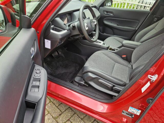 Honda JAZZ 1.5 e:HEV Elegance Parkeersensoren, Apple/Android, Stoel verwarming , All-in Rijklaarprijs