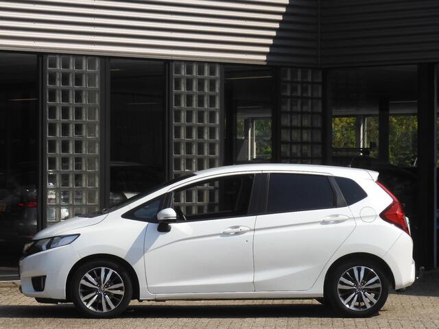 Honda JAZZ 1.3 ELEGANCE/ CAMERA/ PDC V+A/ KEYLESS/ TREKHAAK