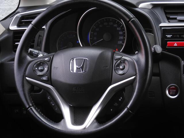 Honda JAZZ 1.3 ELEGANCE/ CAMERA/ PDC V+A/ KEYLESS/ TREKHAAK