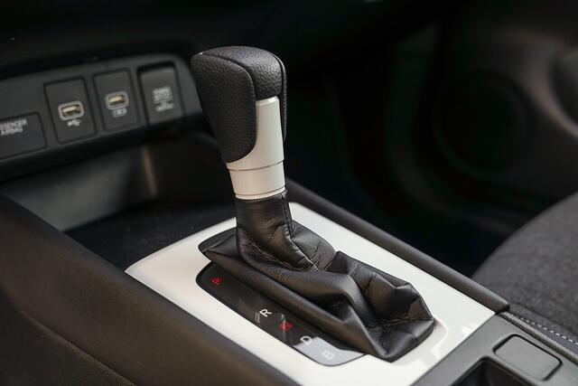 Honda JAZZ 1.5i V-TEC e:HEV ELEGANCE - FULL HYBRID - TREKHAAK