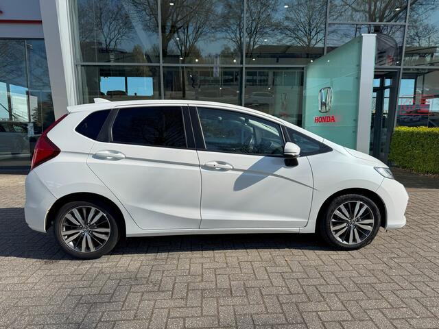 Honda JAZZ 1.3 i-VTEC Elegance Automaat All-in rijklaarprijs | Trekhaak | Navi | Dealer onderh. | Camera