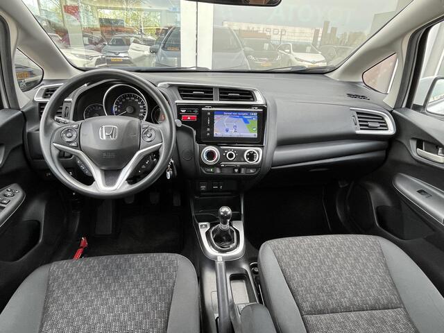 Honda JAZZ 1.3 i-VTEC Comfort | Cruise Control | Stoelverwarming | Navigatie | Parkeersensoren voor en achter | 100% onderhouden