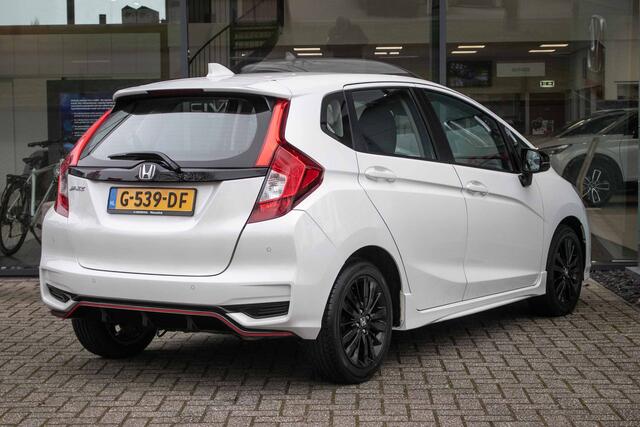 Honda JAZZ 1.5 i-VTEC Dynamic Automaat - All in rijklaarprijs | Dealer onderh. | Navi | Cruise control