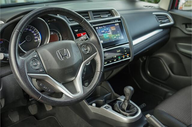Honda JAZZ 1.3i V-TEC ELEGANCE - CAMERA - ALL WEATHERS - STOELVERWARMING