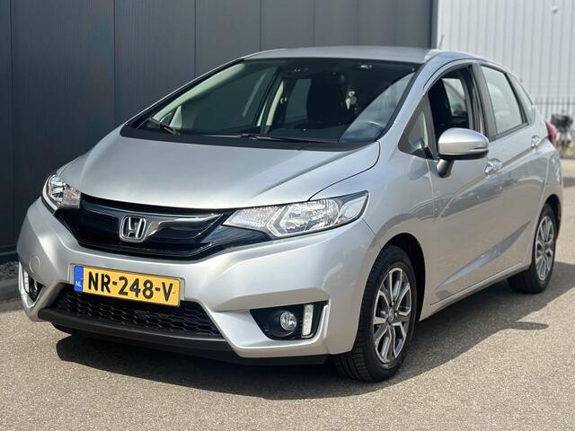 Honda JAZZ 1.3 i-VTEC Trend / Stoelverwarming / Trekhaak