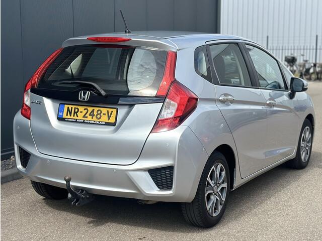 Honda JAZZ 1.3 i-VTEC Trend / Stoelverwarming / Trekhaak