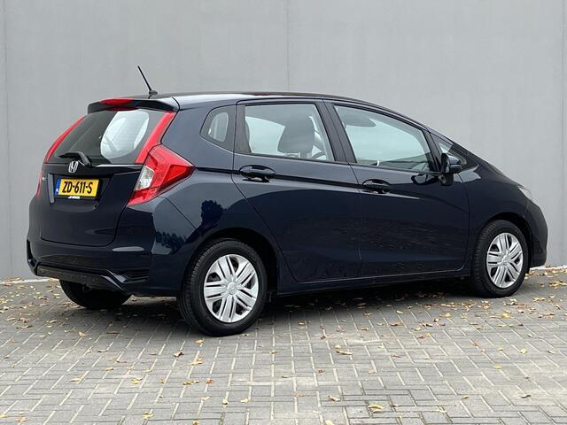 Honda JAZZ 1.3 i-VTEC Trend / Verwarmde Voorstoelen / Cruise Control / Bluetooth / Airco / Radio /