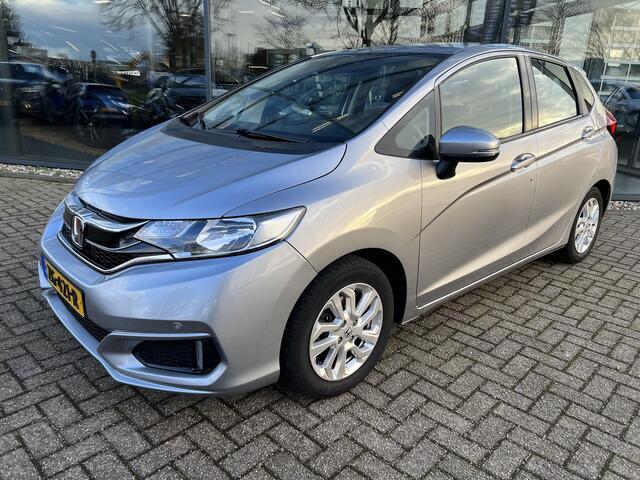 Honda JAZZ 1.3 i-VTEC Comfort TREKHAAK | NAVIGATIE | PARKEER SENSOREN V+A | AIRCO | CRUISE CONTROLE | NED. AUTO |