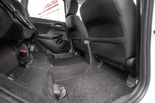 Honda JAZZ 1.3 i-VTEC Elegance 5 Drs - Dealer ond. | Navigatie | Trekhaak | Magic seats