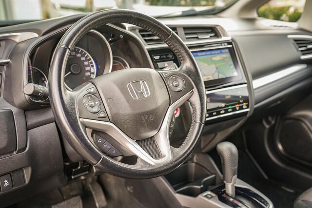 Honda JAZZ 1.3i VTEC ELEGANCE - AUTOMAAT - NAVIGATIE