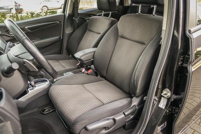 Honda JAZZ 1.3i VTEC ELEGANCE - AUTOMAAT - NAVIGATIE