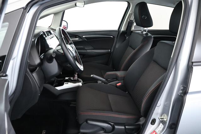 Honda JAZZ 1.5 i-VTEC Dynamic / LED / Cruisecontrol / Airco