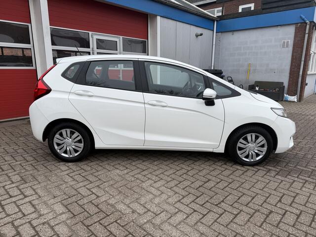 Honda JAZZ 1.3 i-VTEC 102 PK | Trend | Airco | Multimedia scherm |