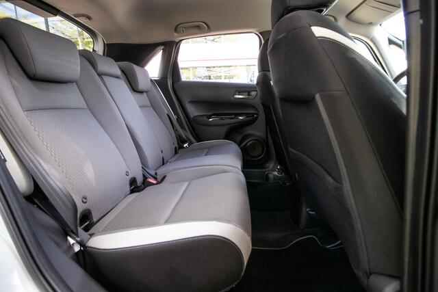 Honda JAZZ 1.5 e:HEV Crosstar - Honda Sensing | Apple cp/Android auto | Camera | Two tone