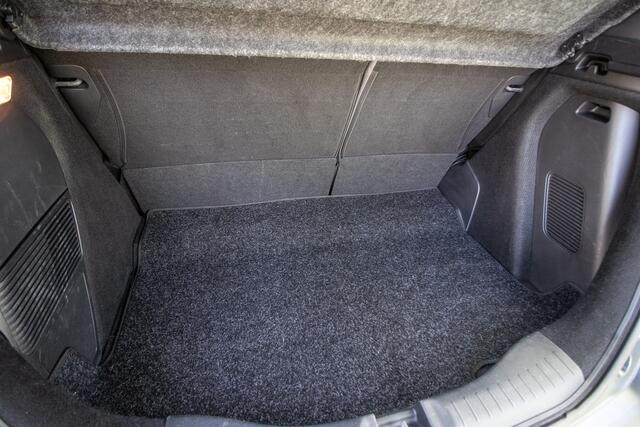 Honda JAZZ 1.5 e:HEV Crosstar - Honda Sensing | Apple cp/Android auto | Camera | Two tone