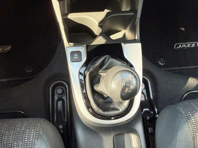 Honda JAZZ 1.3 i-VTEC Trend | Navigatie | Parkeersensoren | Stoelverw.