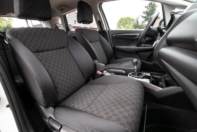 Honda JAZZ 1.3 i-VTEC Comfort - All-seasons | Airco | Stoelverw. | PDC V+A