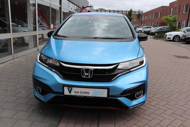 Honda JAZZ 1.5 i-VTEC Dynamic Automaat. Luxe uitvoering, lage km stand!