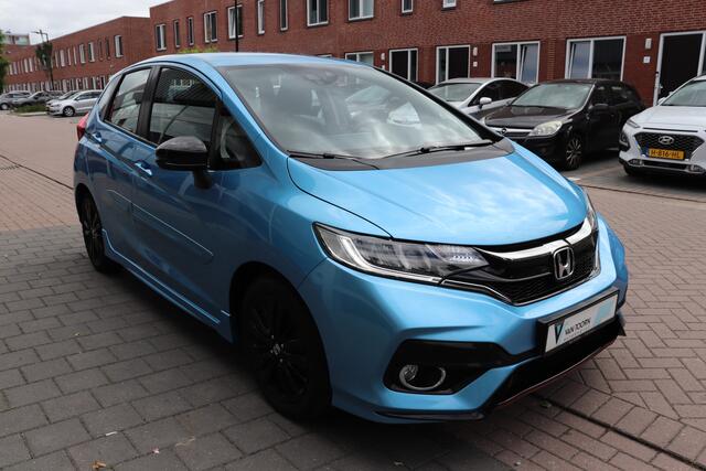 Honda JAZZ 1.5 i-VTEC Dynamic Automaat. Luxe uitvoering, lage km stand!