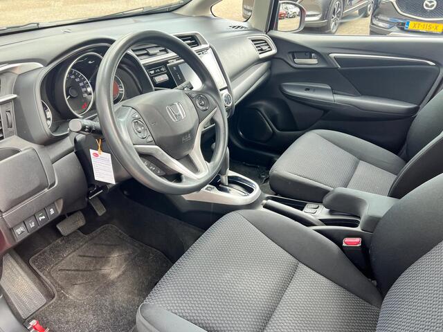 Honda JAZZ 1.3 i-VTEC Comfort 102pk AUTOMAAT | TREKHAAK | NAVIGATIE | PARKEERSENSOREN V+A | STOELVERWARMING | 17" LM VELGEN |