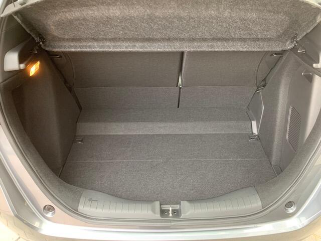 Honda JAZZ 1.5 e:HEV Elegance, automaat, 6357 KM ! .
