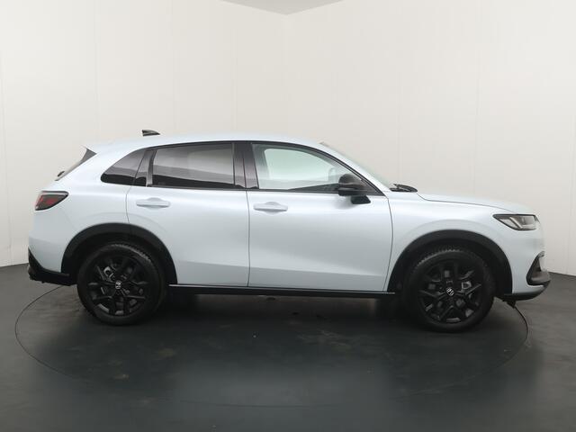 Honda ZR-V 2.0 184PK HEV Sport | Elekt. stoel | Adapt. cruise | Stoelverwarming | Clima | Elekt. kofferklep | Halfleder/stof | Keyless