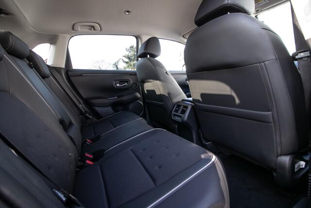 Honda ZR-V 2.0 e:HEV Sport Dealerond. | Carplay | Stoelverw.