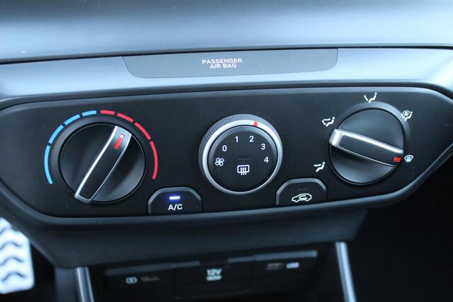Hyundai Bayon 1.0 T-GDI Comfort Smart / Navi / Apple Carplay/Android Auto / Airco / Cruise / Bluetooth / Camera / USB /