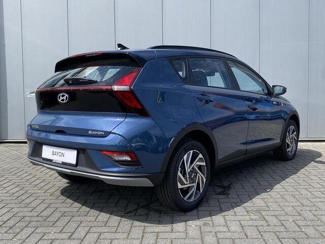 Hyundai Bayon 1.0 T-GDI Comfort / ¤2000.- Voordeel / ¤ 28.090.- Rijklaar / Modeljaar 2025 / Navigatie / Lm 16"/ Led Koplampen /