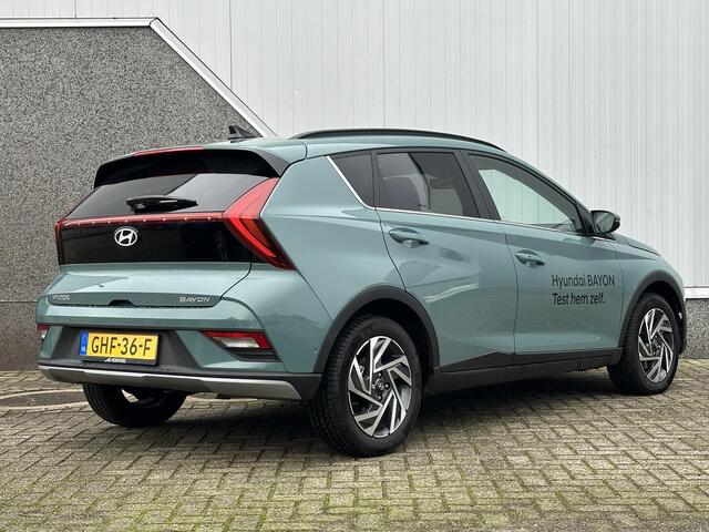 Hyundai Bayon 1.0 T-GDI Premium Sky / Schuif kanteldak / Adaptieve cruise control / Stoel stuur verwarming / Achteruitrijcamera / Dodehoekdetectie /