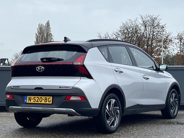 Hyundai Bayon 1.0 T-GDI 100 PK Comfort Smart | Ingebouwde navigatie & smartphone integratie| Contrasterende dakkleur | Hoge instap SUV |