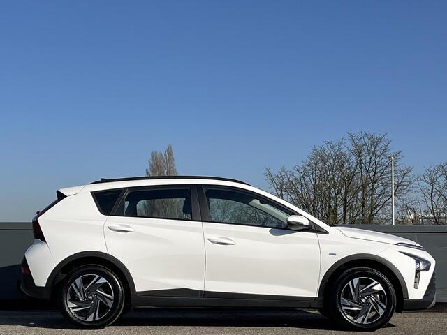 Hyundai Bayon 5drs 1.0 T-GDI 100 PK Comfort | Trekhaak | Camera | Apple Carplay & Android Auto | 2-tone Lmv |