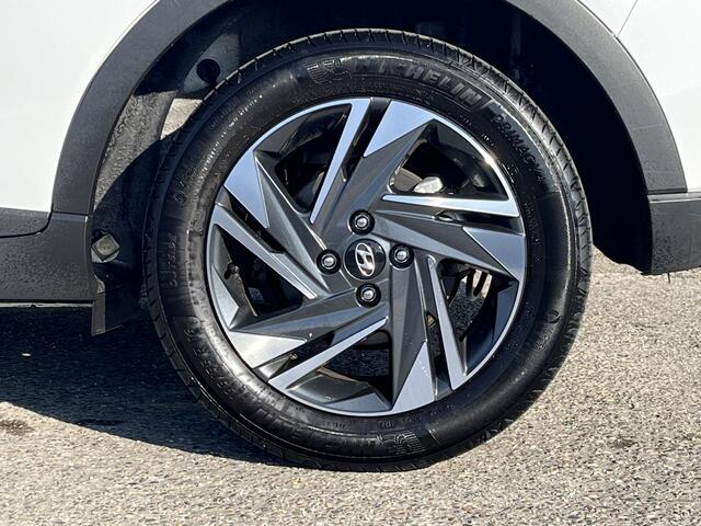 Hyundai Bayon 5drs 1.0 T-GDI 100 PK Comfort | Trekhaak | Camera | Apple Carplay & Android Auto | 2-tone Lmv |