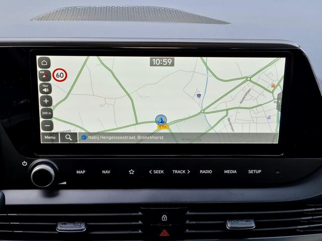 Hyundai Bayon 1.0 T-GDI Comfort Smart AUTOMAAT / Navigatie + Apple Carplay/Android Auto / Cruise Control / Achteruitrijcamera / Lichtmetalen Velgen 16" / Airco /