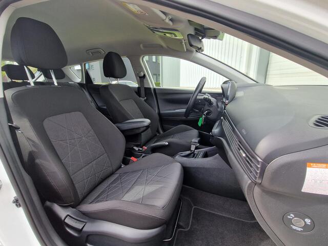 Hyundai Bayon 1.0 T-GDI Comfort Smart / Automaat / All Seasons / Achteruitrijcamera / Navigatie / Apple Carplay & Android Auto /
