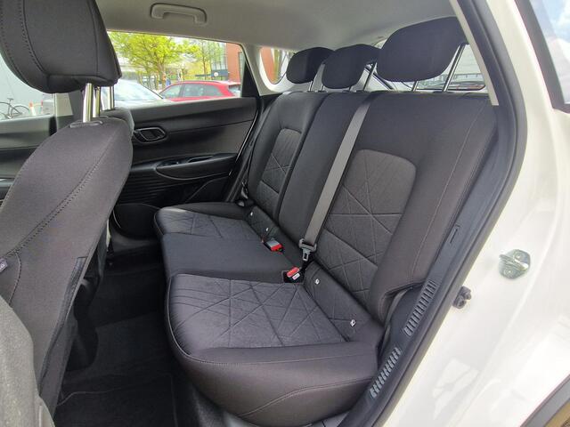 Hyundai Bayon 1.0 T-GDI Comfort Smart / Automaat / All Seasons / Achteruitrijcamera / Navigatie / Apple Carplay & Android Auto /