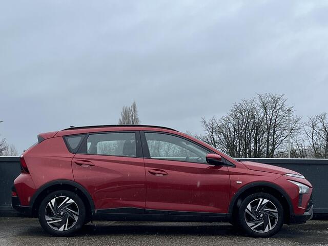 Hyundai Bayon 1.0 T-GDI 100PK Automaat Comfort Smart | 7-Traps automaat | Geïntegreerde navigatiesysteem | Apple Carplay & Android auto| Achteruitrijcamera | 16'' 2-Tone Lmv |