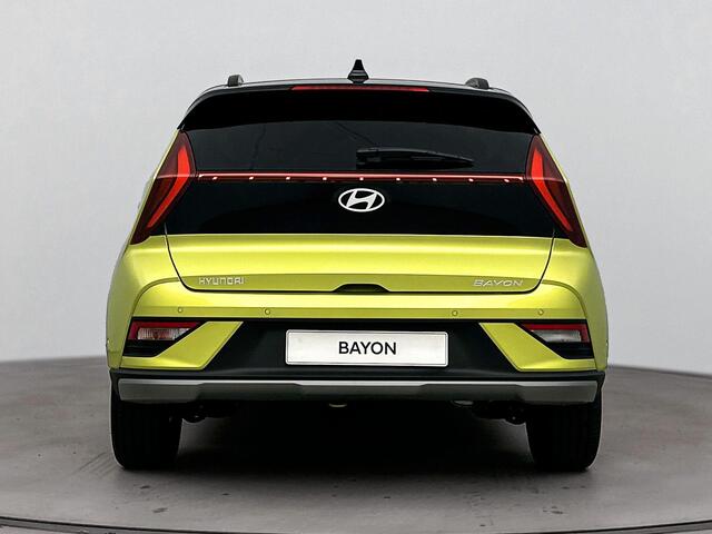 Hyundai Bayon 1.0 T-GDI Premium | Climate control | Verwarmbare stoelen en stuur | Privacy glass | Navigatie